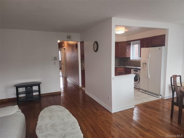 65-08 77 Street 2, Middle Village, NY 11379