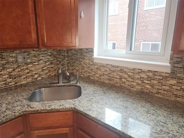 65-08 77 Street 2, Middle Village, NY 11379