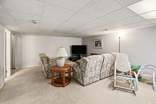 5961 Leisure South Drive SE, Kentwood, MI 49548