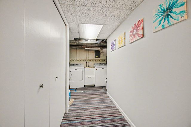 5961 Leisure South Drive SE, Kentwood, MI 49548