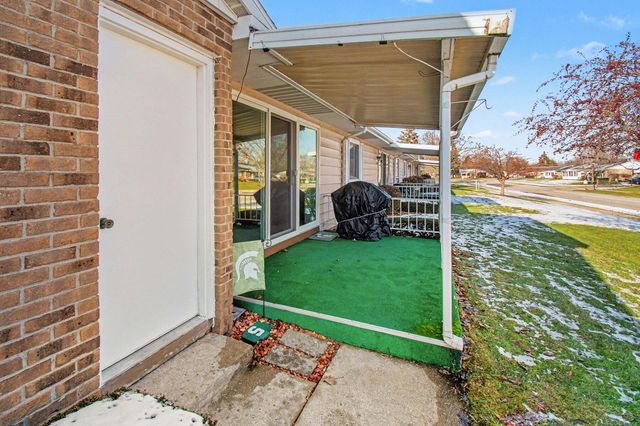 5961 Leisure South Drive SE, Kentwood, MI 49548