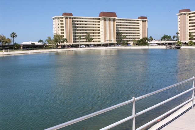 4725 COVE CIRCLE 906, St Petersburg, FL 33708