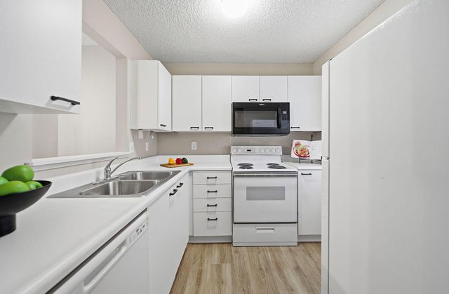 168 Macfalls Way, 16C, Blacklick, OH 43004