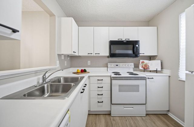 168 Macfalls Way, 16C, Blacklick, OH 43004