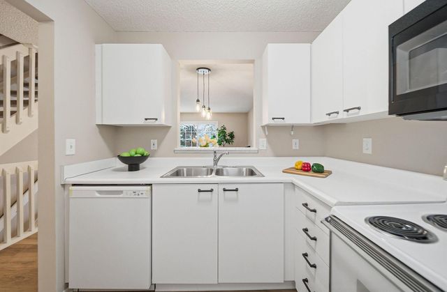 168 Macfalls Way, 16C, Blacklick, OH 43004