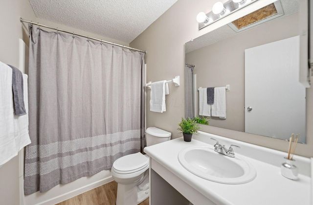 168 Macfalls Way, 16C, Blacklick, OH 43004