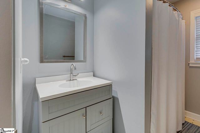 5 Cahu Drive, Taylors, SC 29687