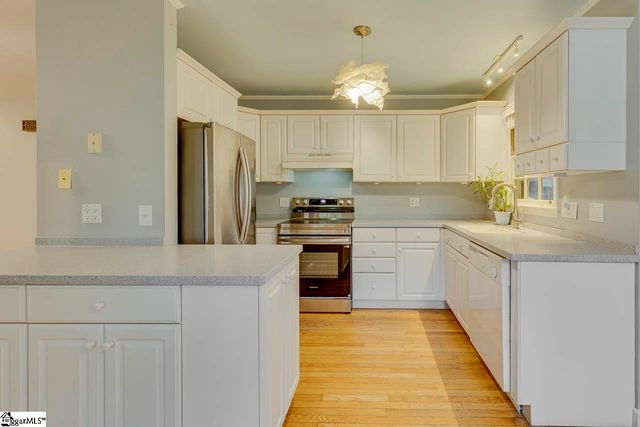 5 Cahu Drive, Taylors, SC 29687