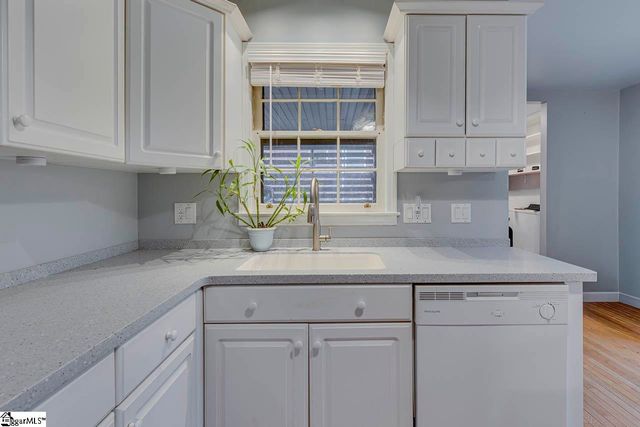 5 Cahu Drive, Taylors, SC 29687