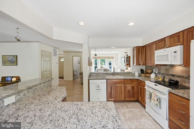9509 SNYDER MILL CT, Montgomery Village, MD 20886
