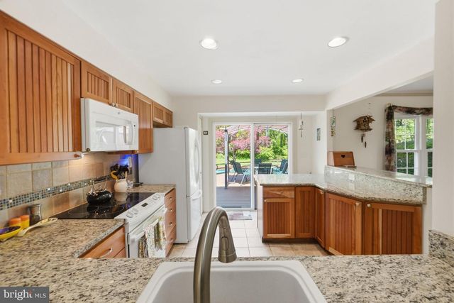 9509 SNYDER MILL CT, Montgomery Village, MD 20886