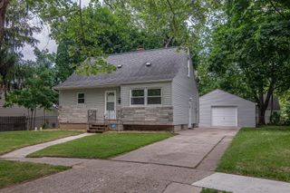 1621 Blackberry Lane, Flint, MI 48507