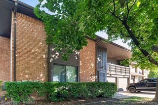 37128 Clubhouse Drive 37, Sterling Heights, MI 48312