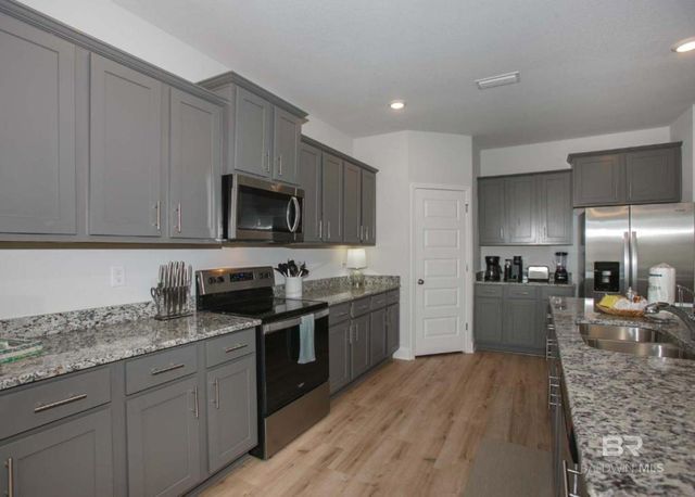 432 Emorie Avenue, Foley, AL 36535
