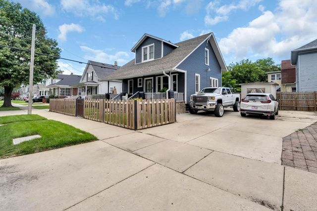 4917 19th AVENUE, Kenosha, WI 53140