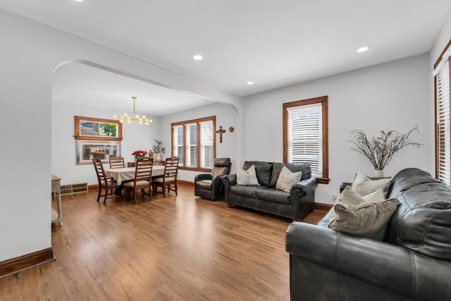 4917 19th AVENUE, Kenosha, WI 53140