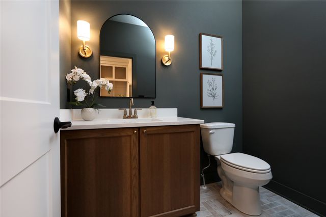 8233 Mahon Court, Johnston, IA 50131