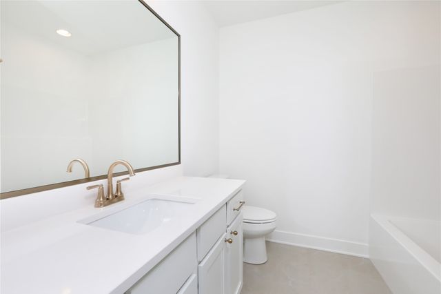 8233 Mahon Court, Johnston, IA 50131