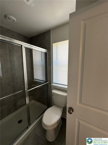 7614 Clayton Ave, Upper Saucon Twp, PA 18036