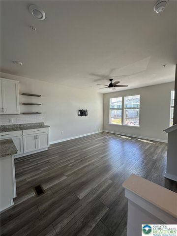 7614 Clayton Ave, Upper Saucon Twp, PA 18036