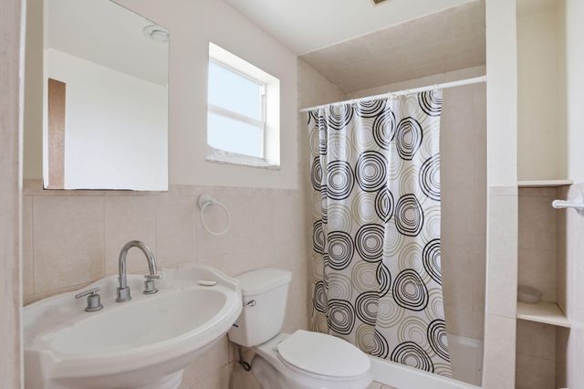 131 Ficus Tree Drive, Lantana, FL 33462