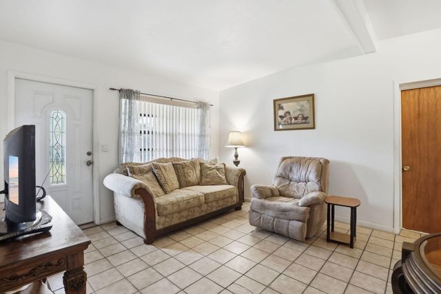 131 Ficus Tree Drive, Lantana, FL 33462