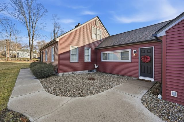 592 Stony Hill Rd, Wilbraham, MA 01095