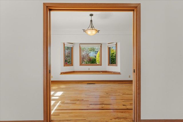 206 Ravenswood Court, Santa Cruz, CA 95060