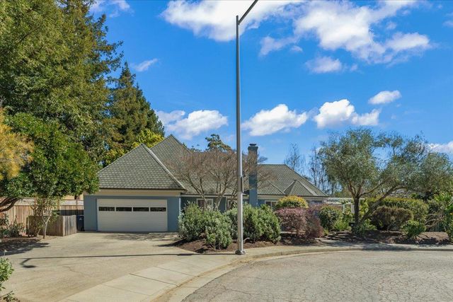 206 Ravenswood Court, Santa Cruz, CA 95060