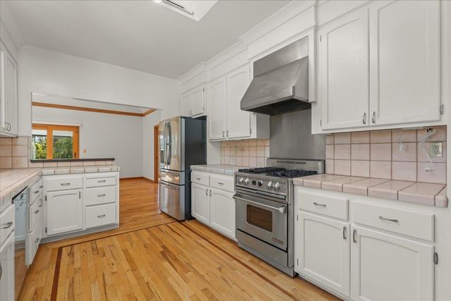 206 Ravenswood Court, Santa Cruz, CA 95060