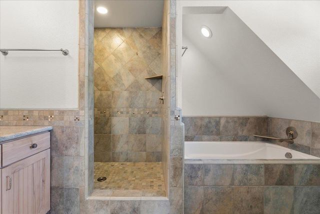 206 Ravenswood Court, Santa Cruz, CA 95060