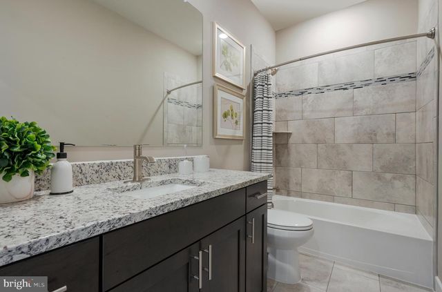 153 GRAND OVERLOOK DR, Gettysburg, PA 17325