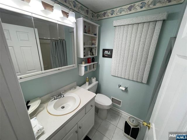 608 Monroe Street, Carlstadt, NJ 07072