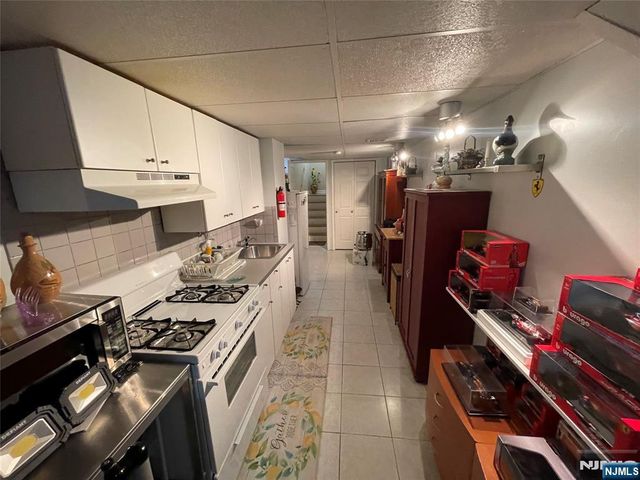 608 Monroe Street, Carlstadt, NJ 07072