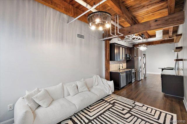 6533 E Jefferson Avenue 329, Detroit, MI 48207