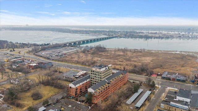 6533 E Jefferson Avenue 329, Detroit, MI 48207