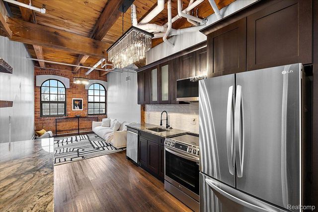 6533 E Jefferson Avenue 329, Detroit, MI 48207