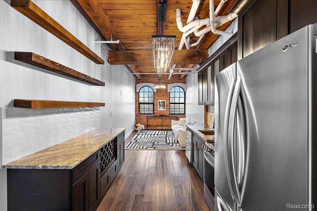 6533 E Jefferson Avenue 329, Detroit, MI 48207