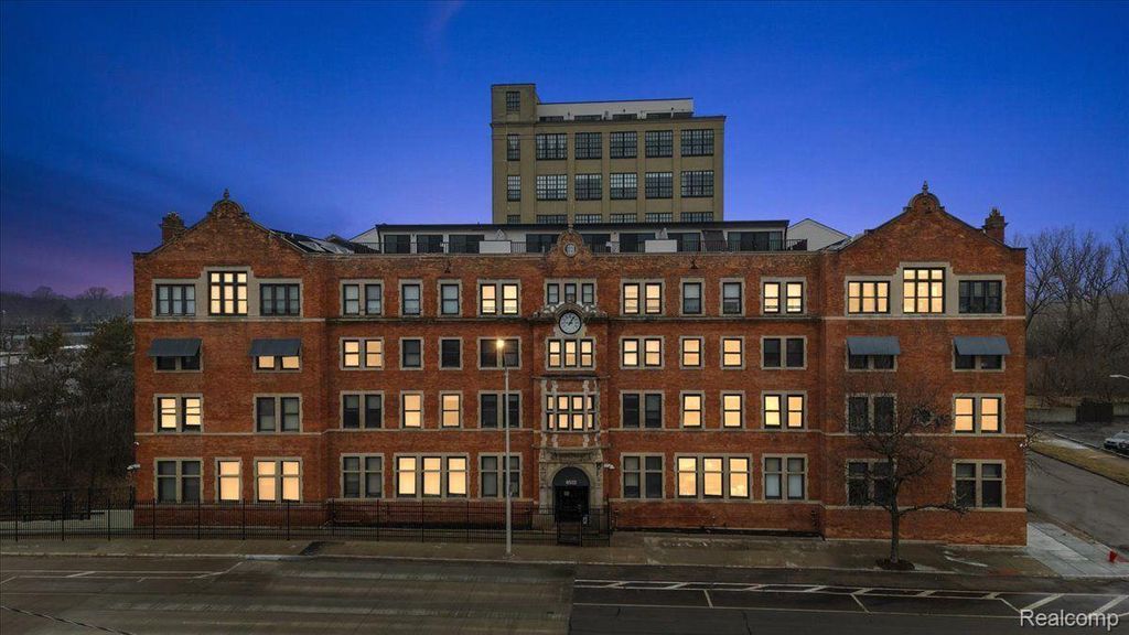 6533 E Jefferson Avenue 329, Detroit, MI 48207