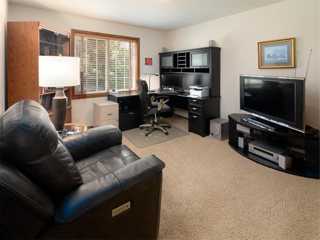 15329 Wilderness Ridge Road NW, Prior Lake, MN 55372