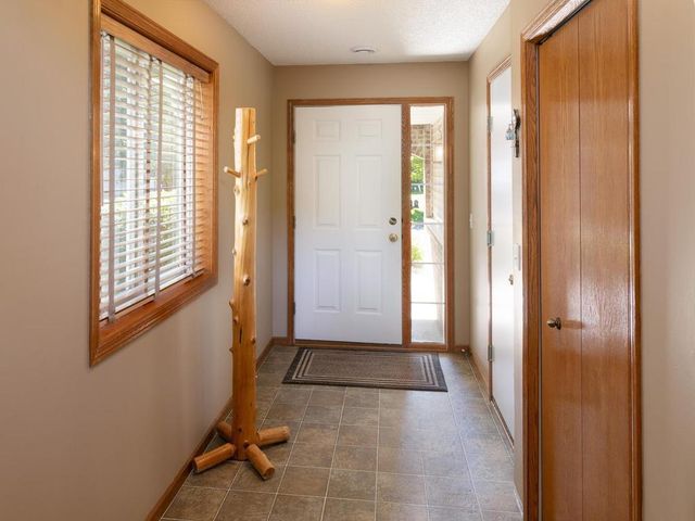 15329 Wilderness Ridge Road NW, Prior Lake, MN 55372