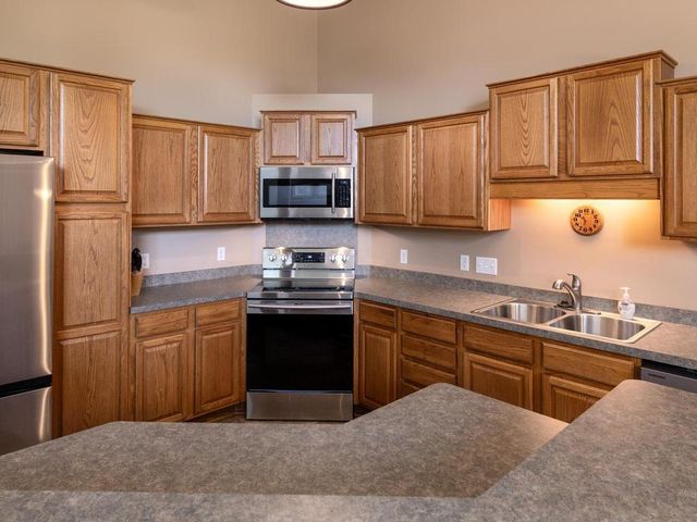 15329 Wilderness Ridge Road NW, Prior Lake, MN 55372