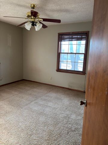 846 S Barnes Avenue, Springfield, MO 65802