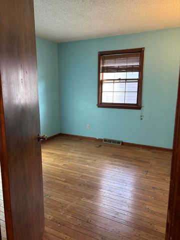 846 S Barnes Avenue, Springfield, MO 65802