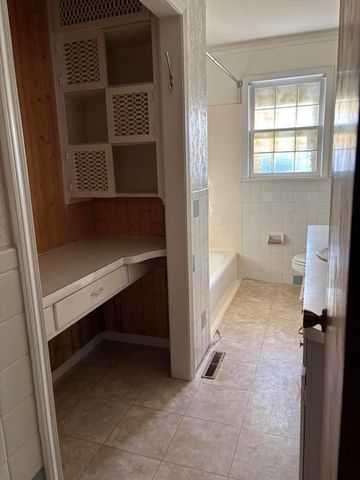 846 S Barnes Avenue, Springfield, MO 65802