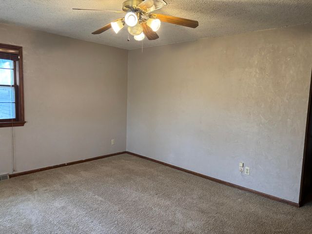 846 S Barnes Avenue, Springfield, MO 65802