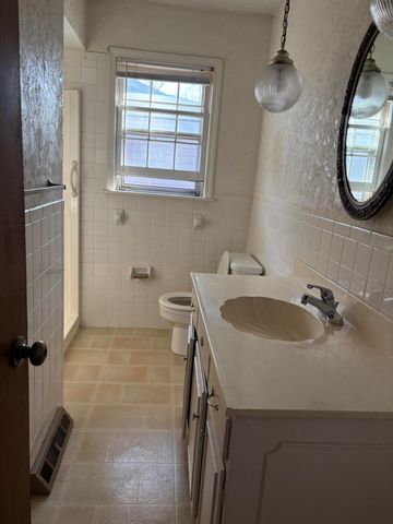 846 S Barnes Avenue, Springfield, MO 65802