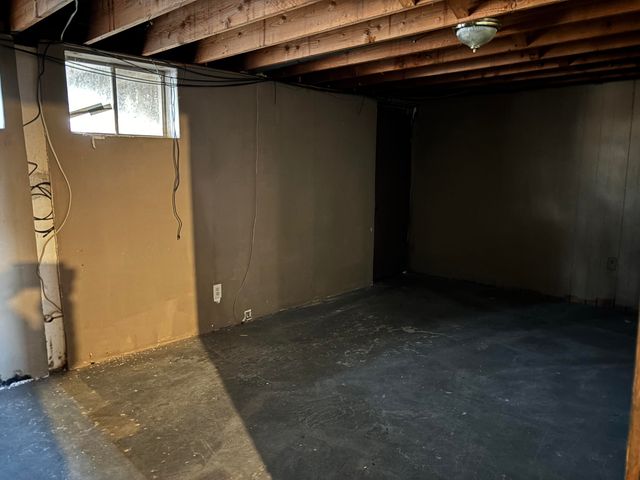 846 S Barnes Avenue, Springfield, MO 65802