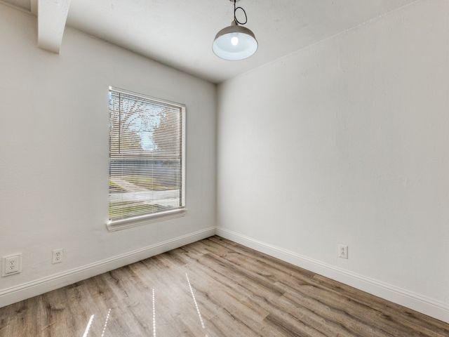 6439 Hollis Avenue, Dallas, TX 75227