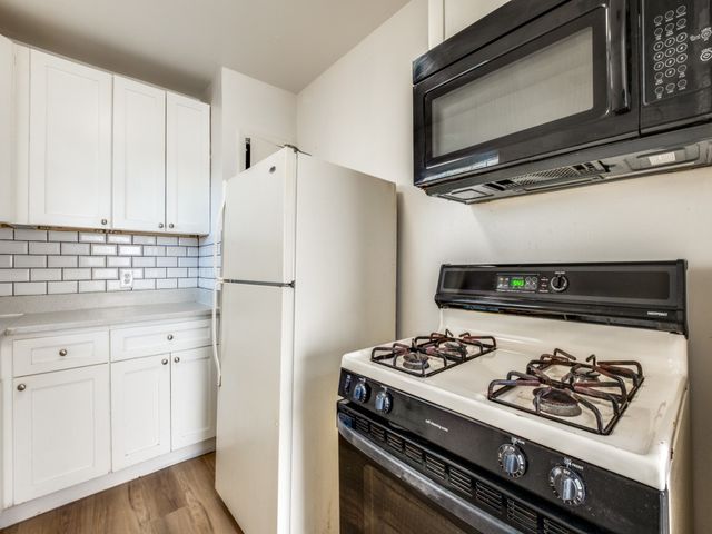 6439 Hollis Avenue, Dallas, TX 75227